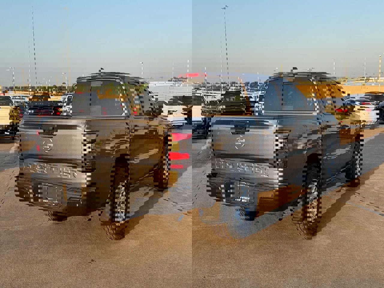 New 2026 Nissan Frontier S image 5