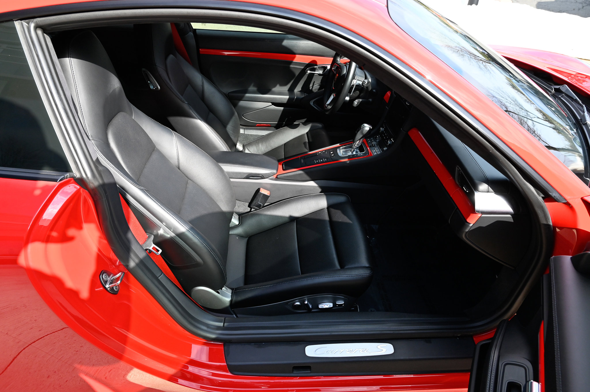 Used 2018 Porsche 911 Carrera S image 36