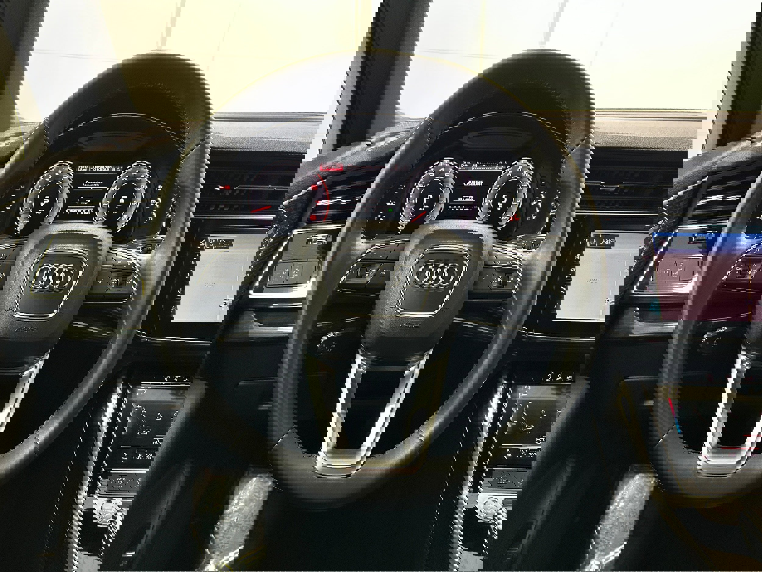 Used 2020 Audi Q7 3.0T Premium image 12