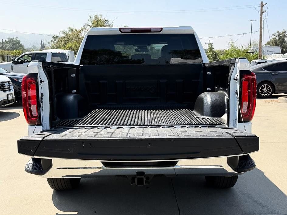 Used 2025 GMC Sierra 1500 SLT image 14
