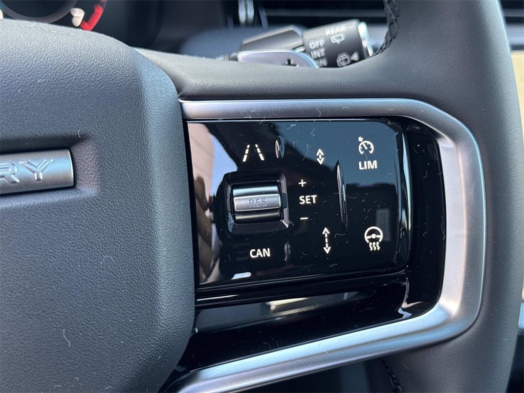 New 2025 Land Rover Discovery Sport S image 27