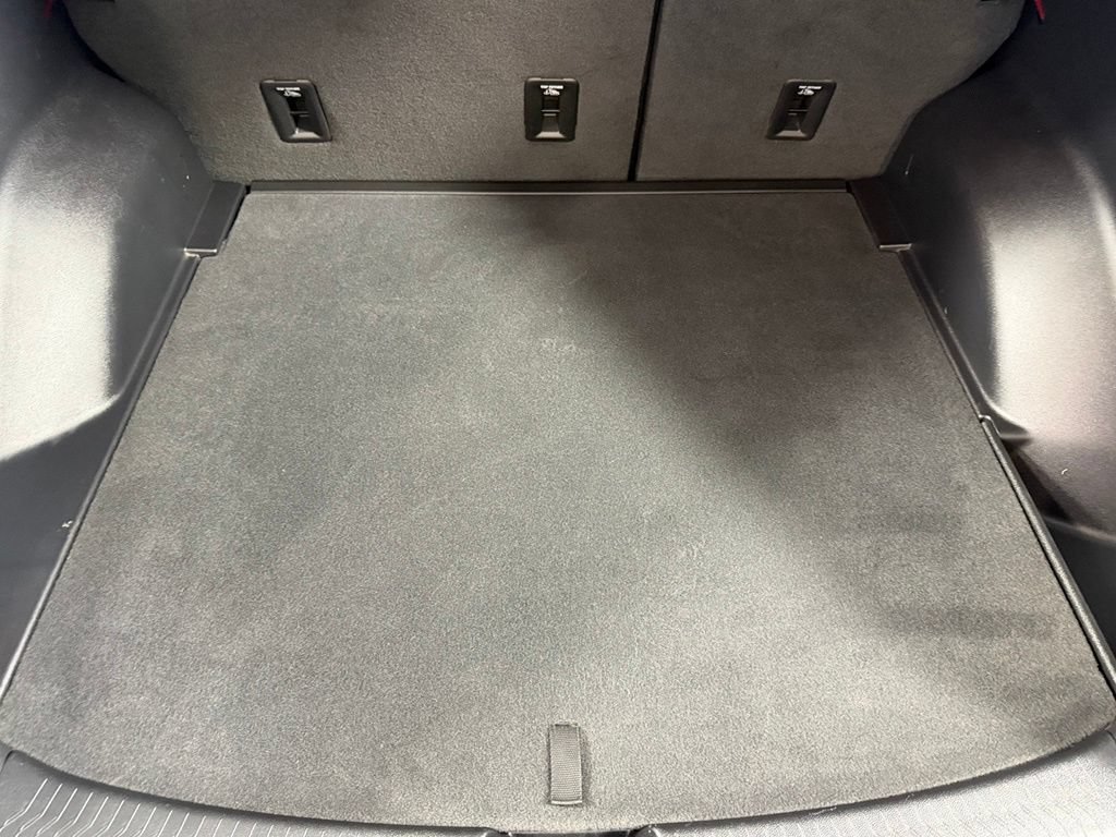 Used 2025 Chevrolet Equinox EV RS FWD image 20