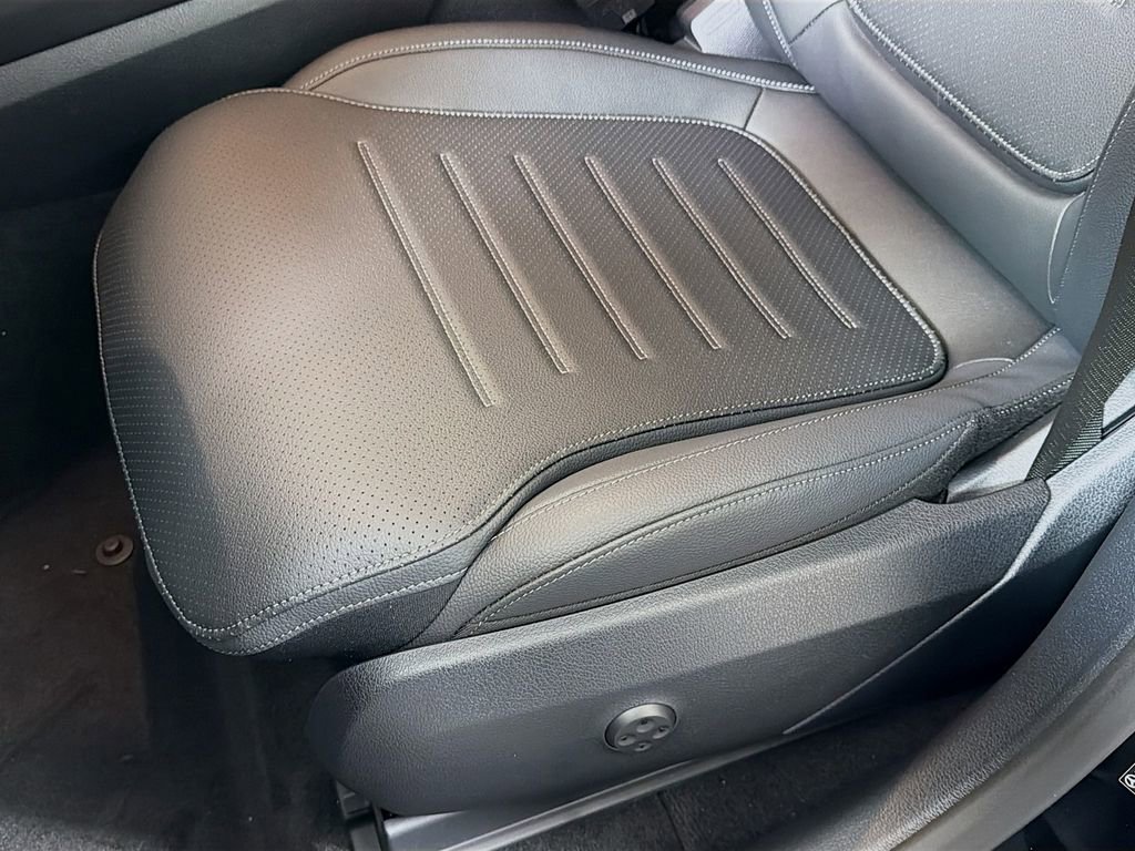 New 2026 Mercedes-Benz GLC 300 4MATIC image 22