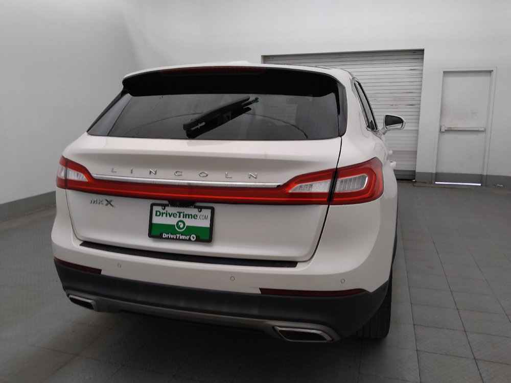 Used 2016 Lincoln MKX Reserve w/ Technology Package FWD image 7