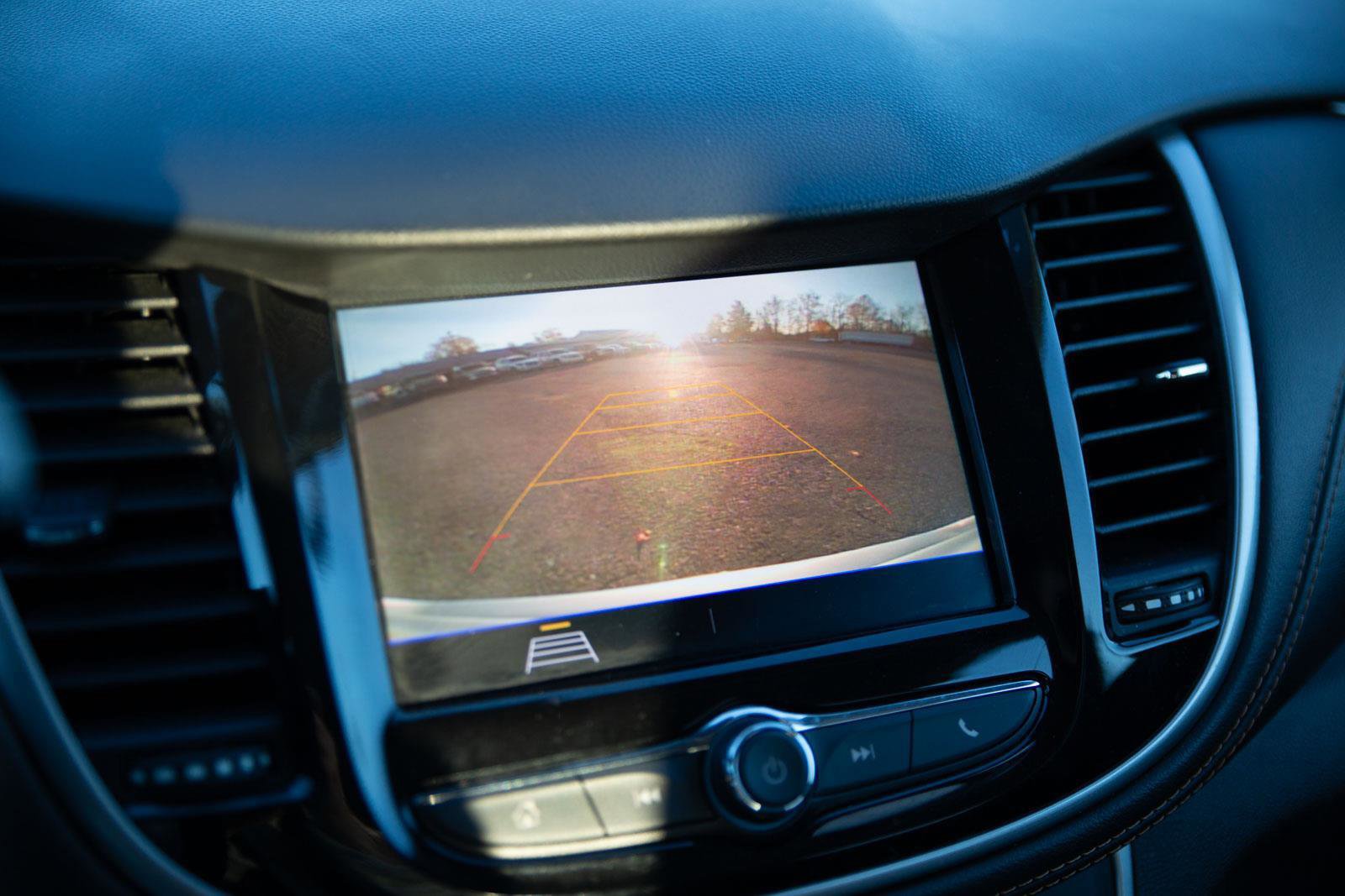 Used 2020 Chevrolet Trax LT w/ LT Convenience Package image 16