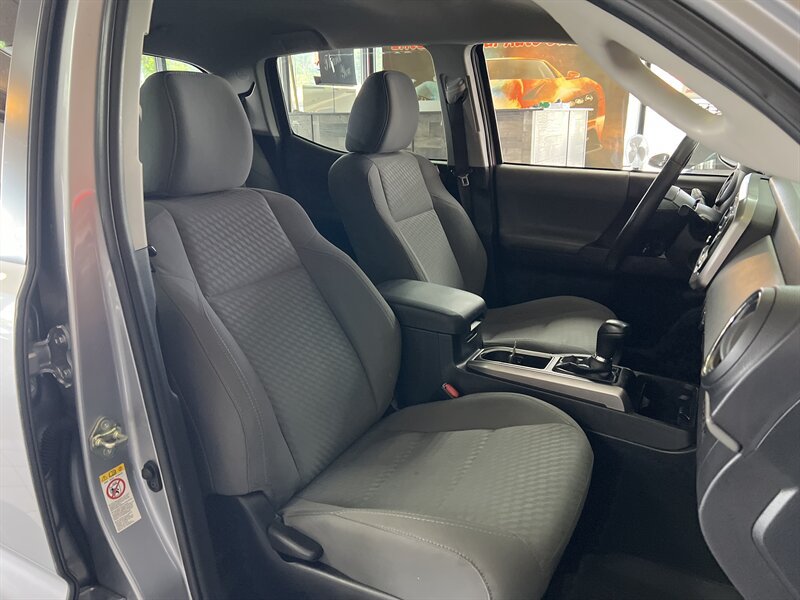Used 2020 Toyota Tacoma SR5 RWD image 25
