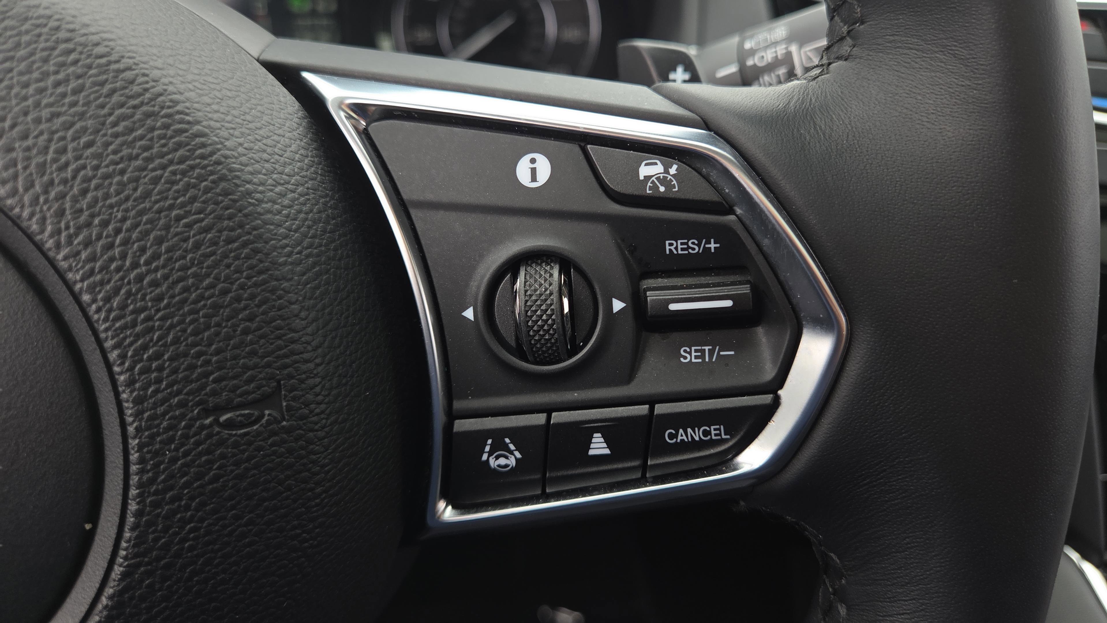 Certified 2025 Acura RDX SH-AWD w/ Technology Package image 21