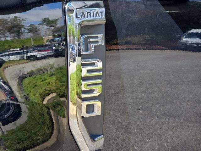 Used 2017 Ford F250 Lariat w/ Chrome Package image 26