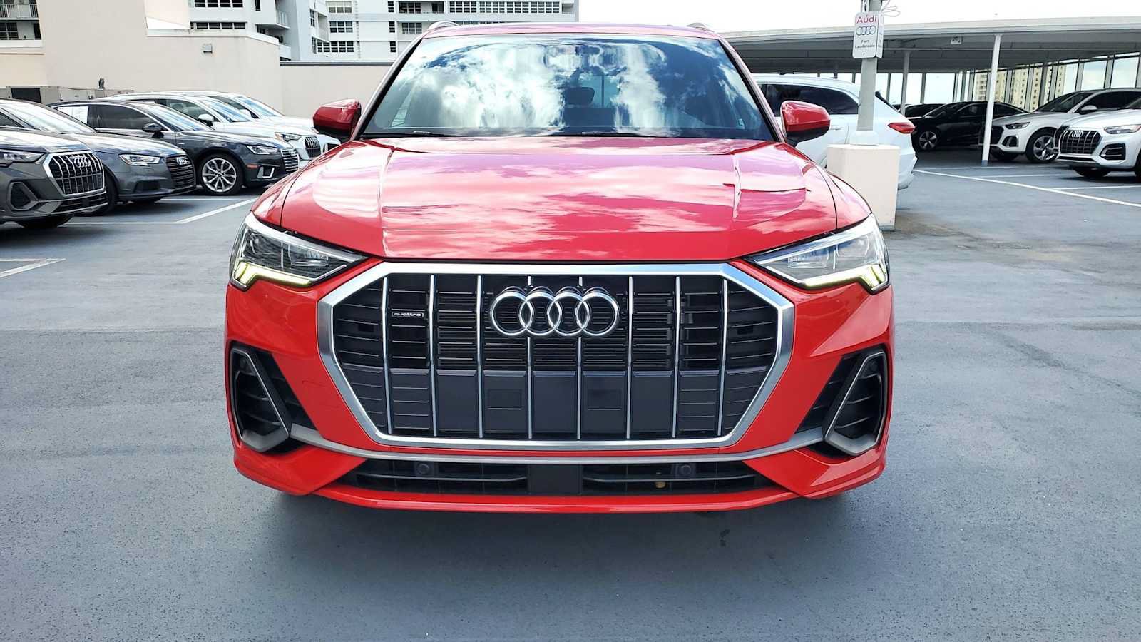 Certified 2023 Audi Q3 2.0T Premium w/ Convenience Package AWD/4WD image 9