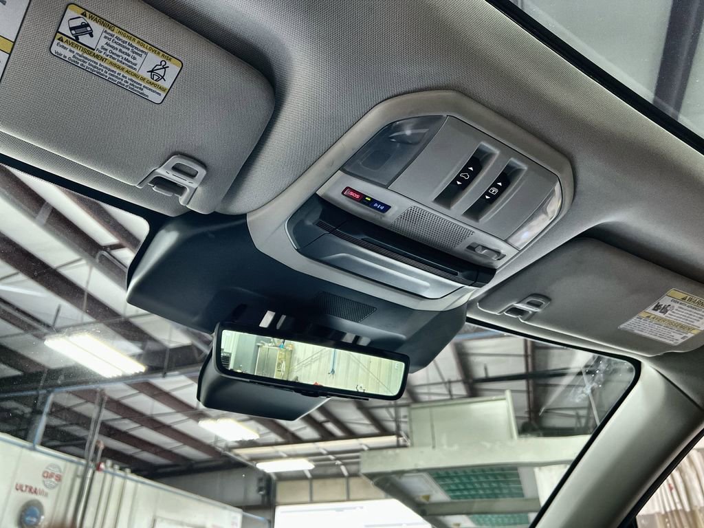 Used 2023 Subaru Ascent Touring AWD/4WD image 34