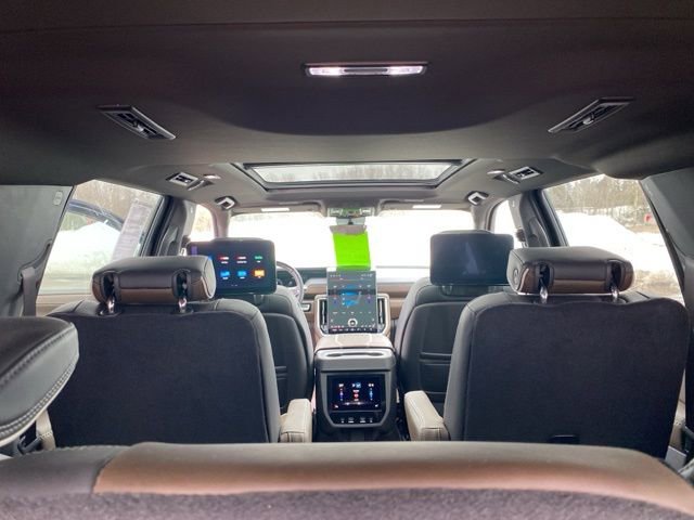 Used 2025 GMC Yukon XL Denali Ultimate w/ LPO, Floor Liner Package image 35