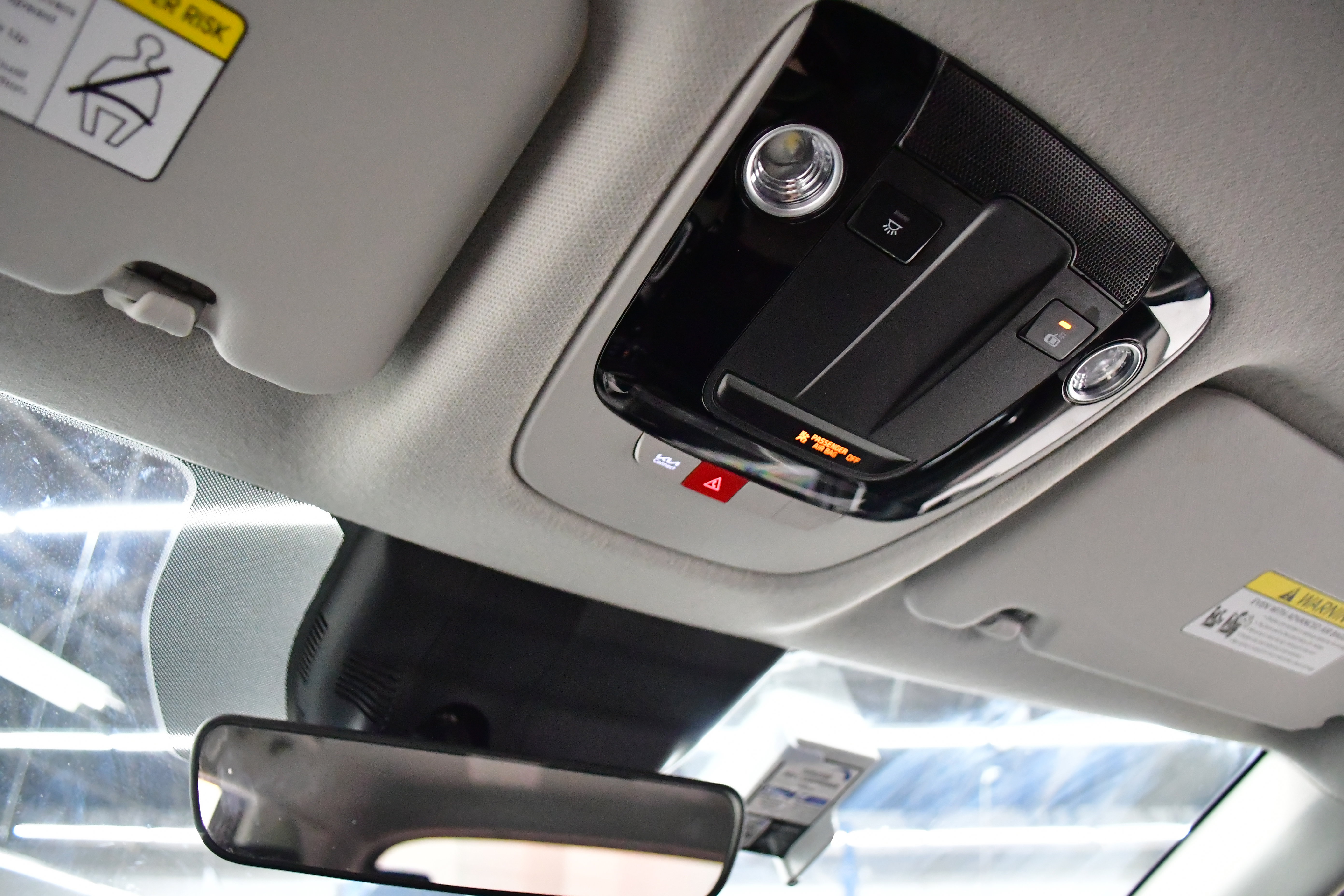 Used 2025 Kia Seltos S image 29