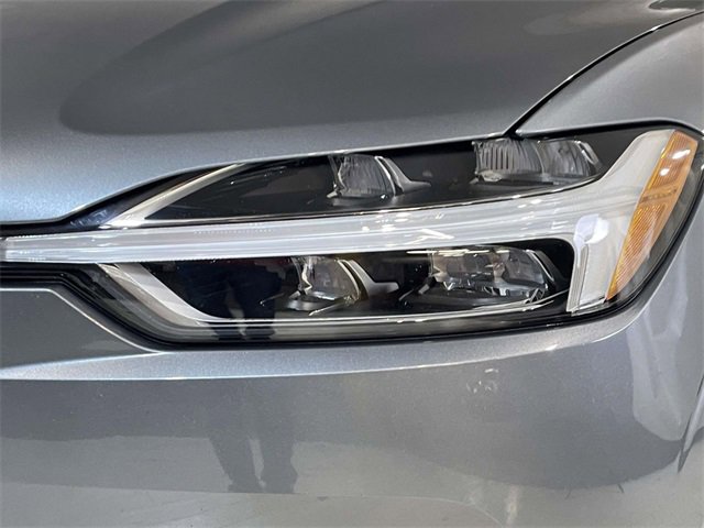 Used 2021 Volvo XC60 T5 Inscription w/ Protection Package Premier image 11