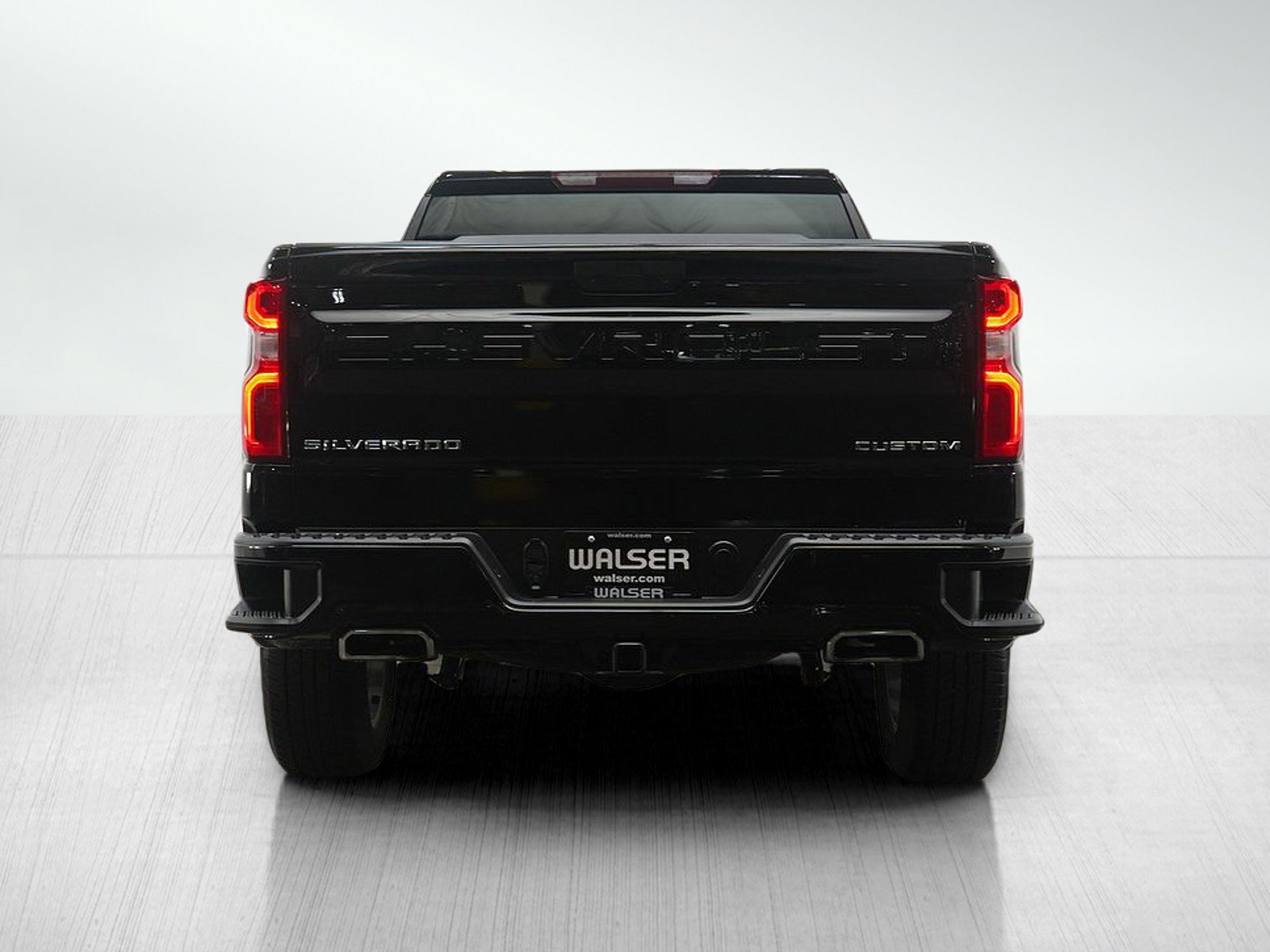 Used 2021 Chevrolet Silverado 1500 Custom w/ Safety Confidence Package image 4