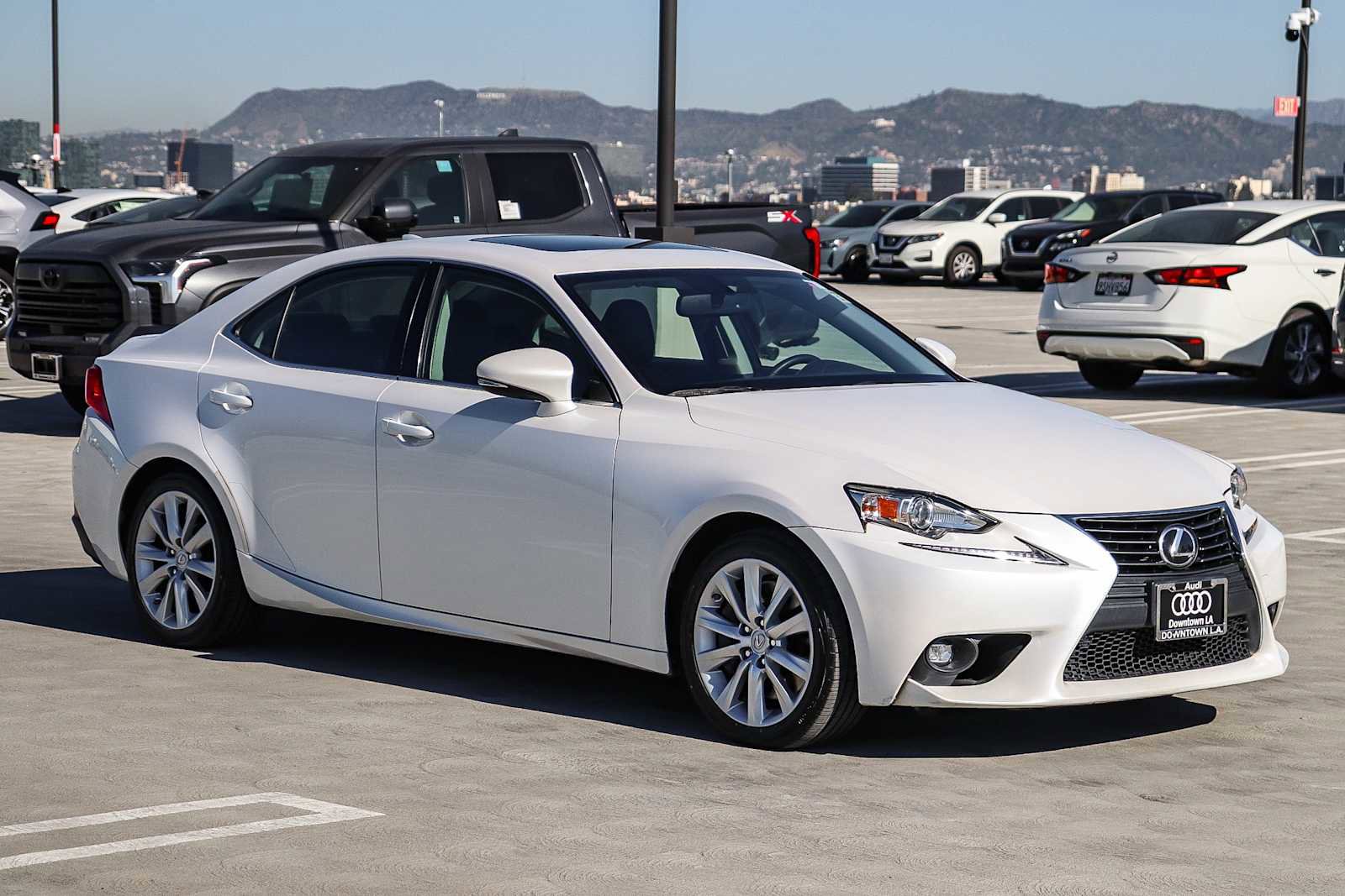 Used 2016 Lexus IS 200t image 3