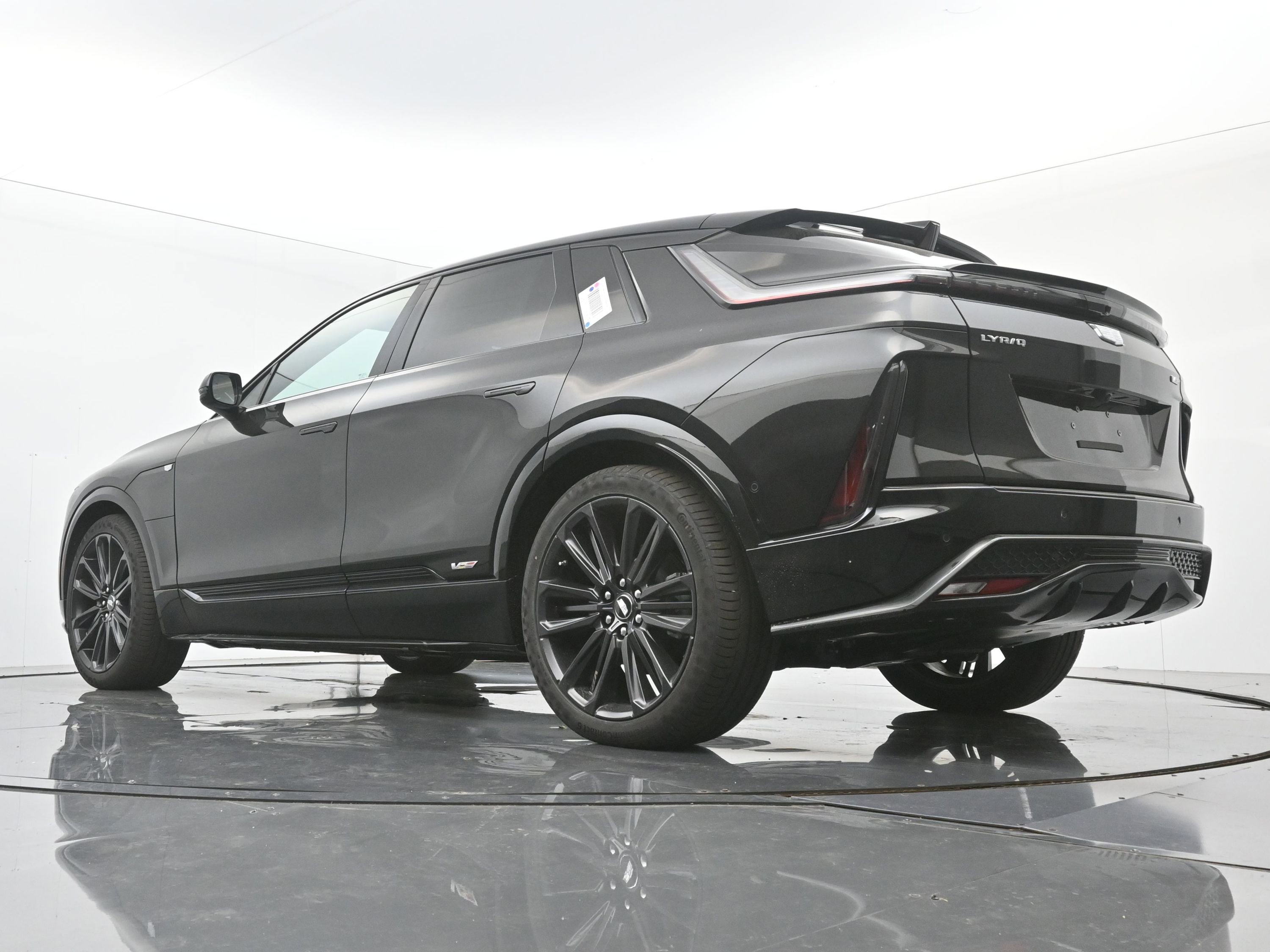 New 2026 Cadillac Lyriq V image 17