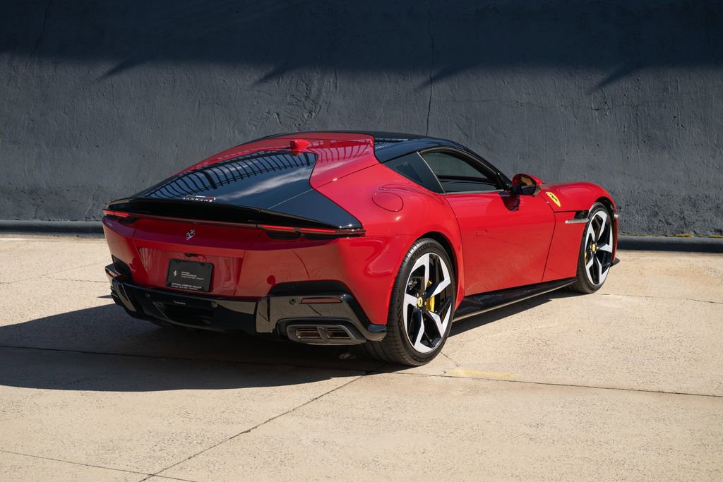 Used 2025 Ferrari 12Cilindri image 7