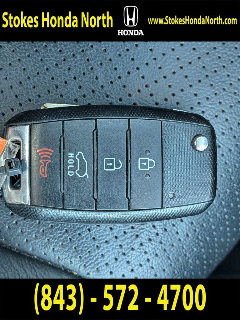 Used 2016 Kia Sorento EX FWD image 29