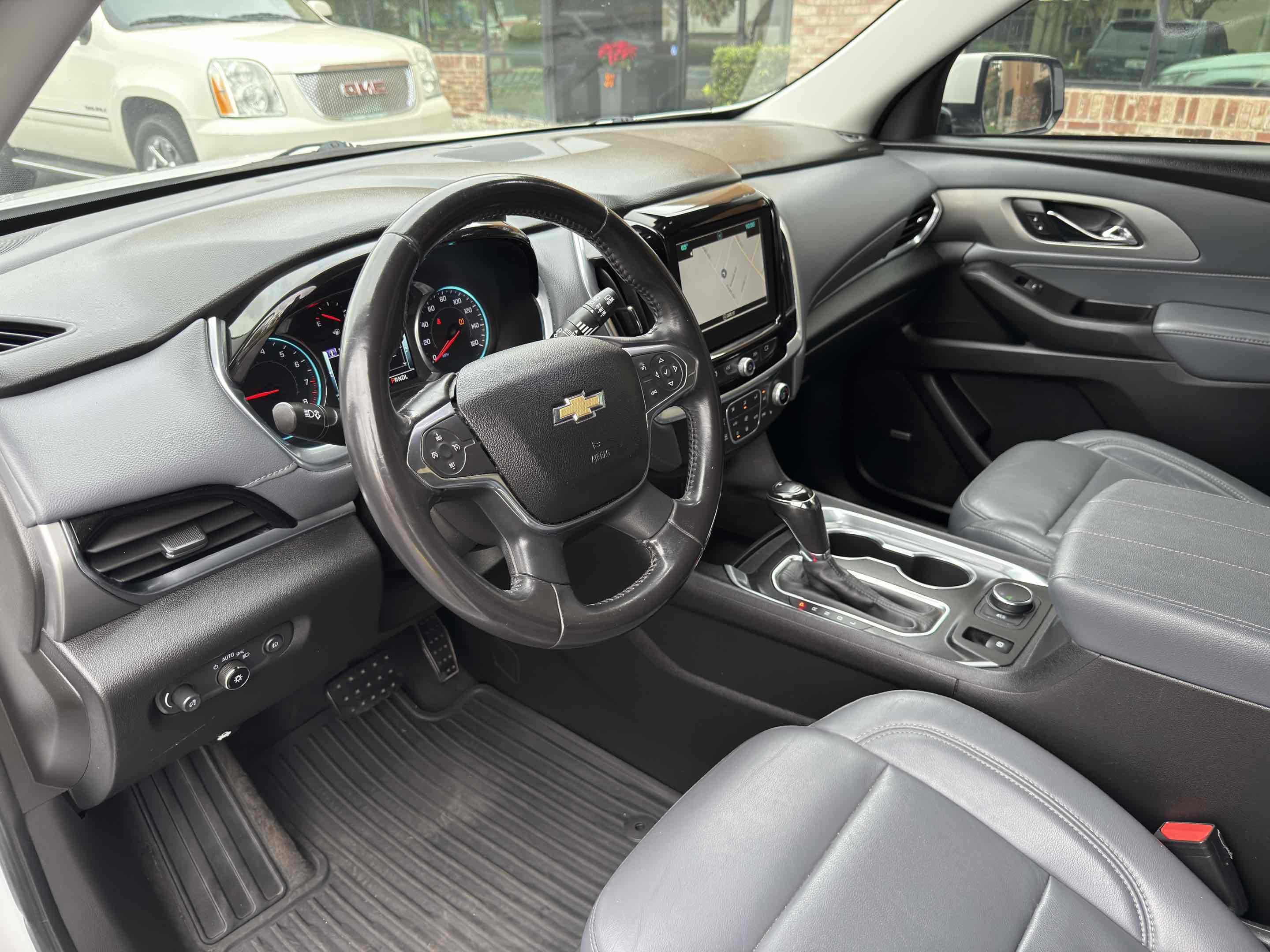 Used 2019 Chevrolet Traverse LT w/ LT Premium Package image 34