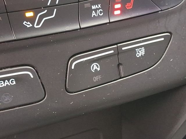 Used 2018 Ford Escape SE image 23