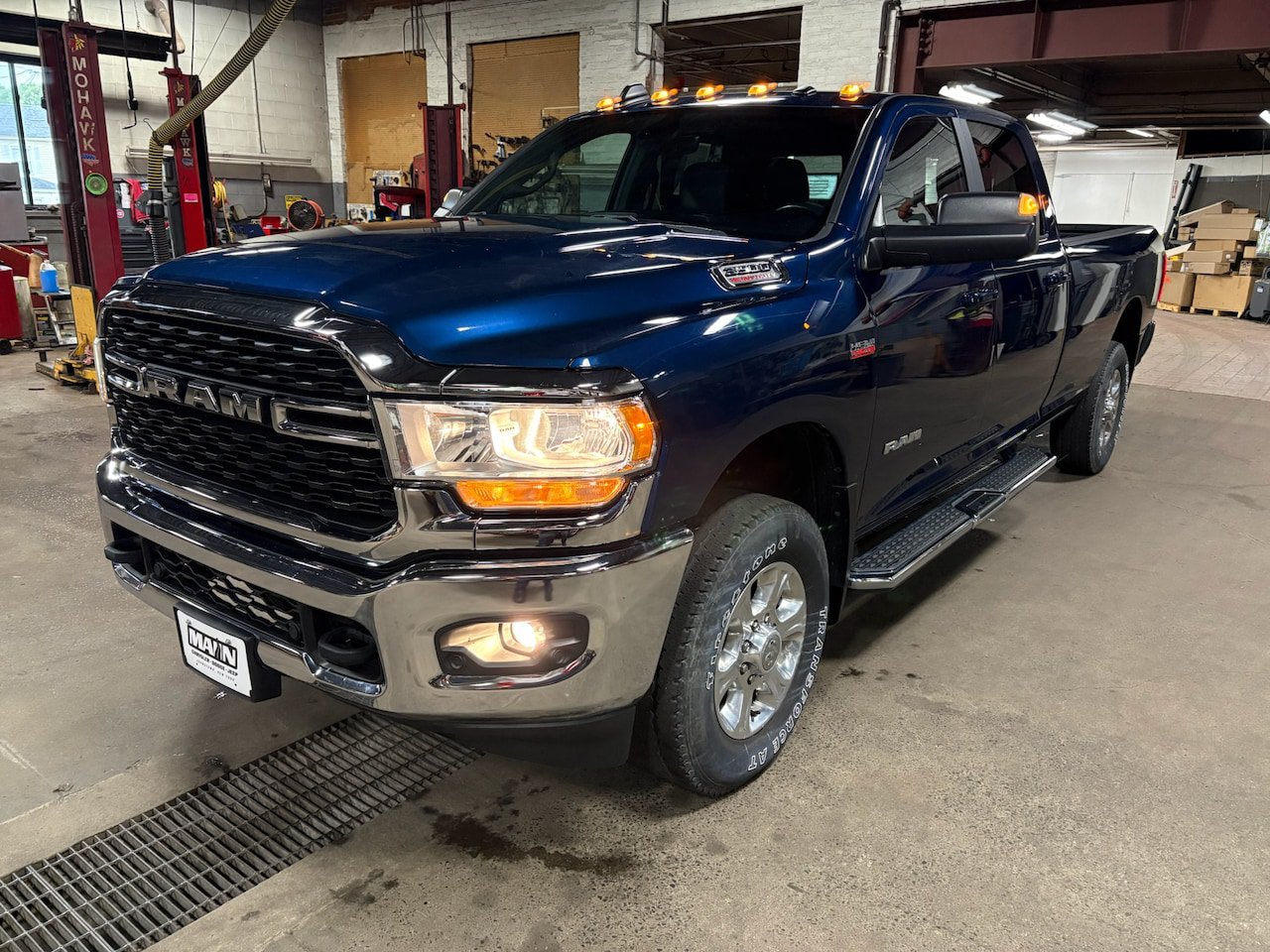 Used 2022 RAM 3500 Big Horn w/ Level C Equiment Group AWD/4WD image 1