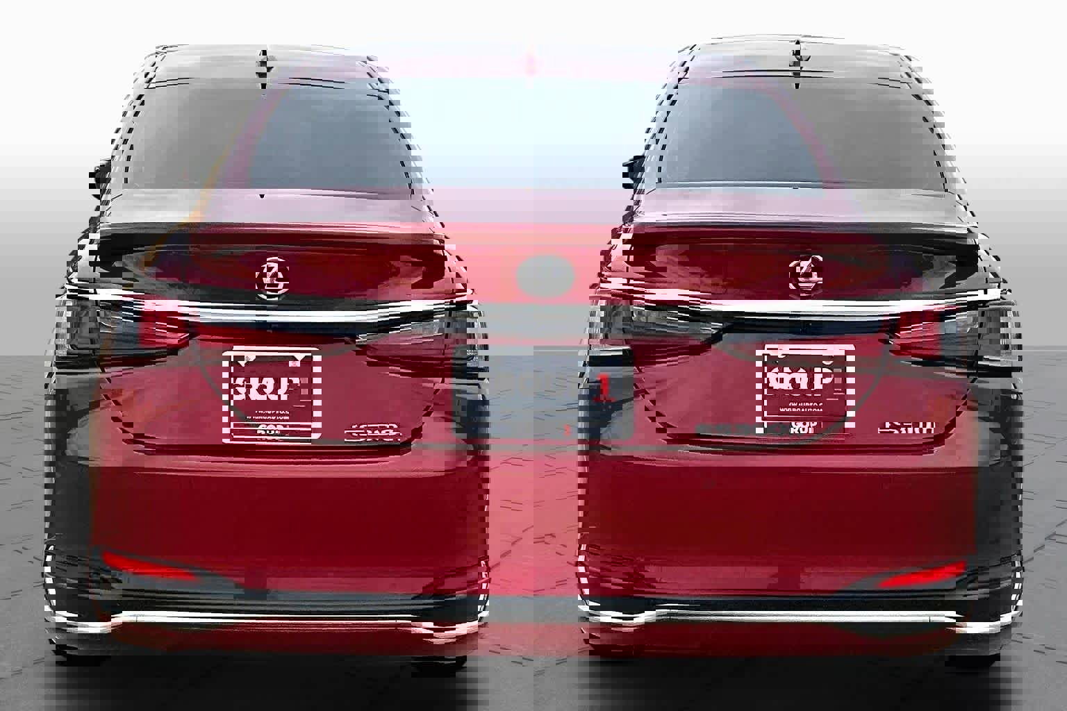 Certified 2025 Lexus ES 300h w/ Premium Package image 5