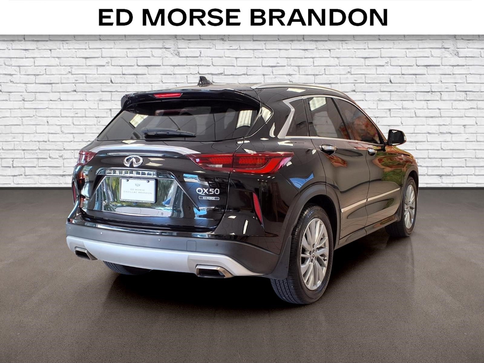 Used 2023 INFINITI QX50 Luxe FWD image 5
