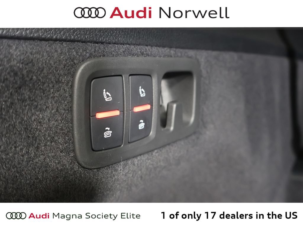 Used 2023 Audi Q7 3.0T Premium Plus w/ Premium Plus Package AWD/4WD image 16