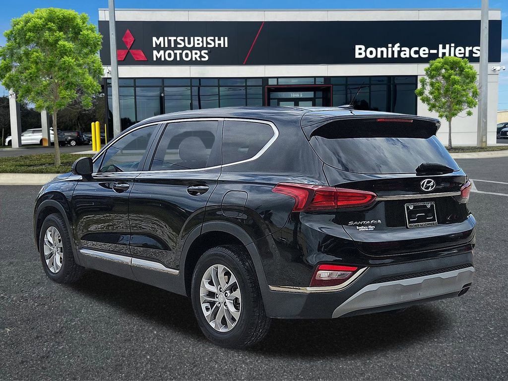 Used 2019 Hyundai Santa Fe SE FWD image 3