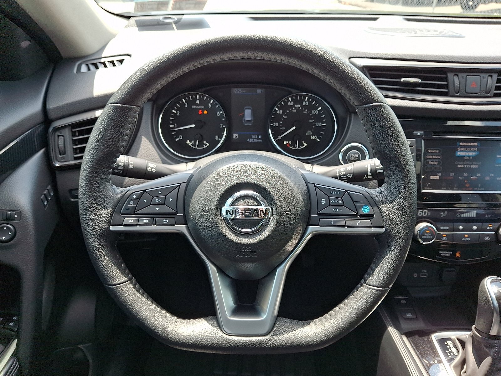 Used 2019 Nissan Rogue SL w/ Premium Package AWD/4WD image 22