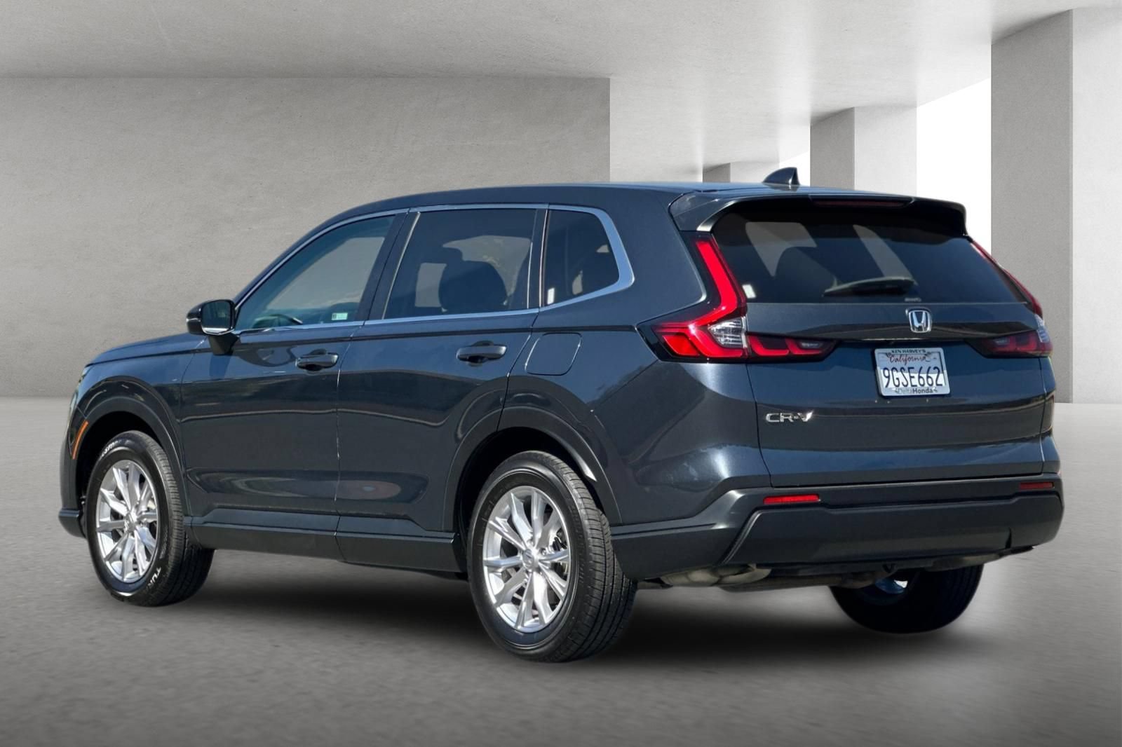 Used 2023 Honda CR-V EX image 6