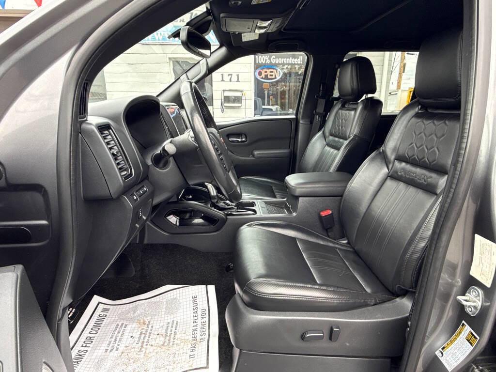 Used 2022 Nissan Frontier PRO-4X image 10
