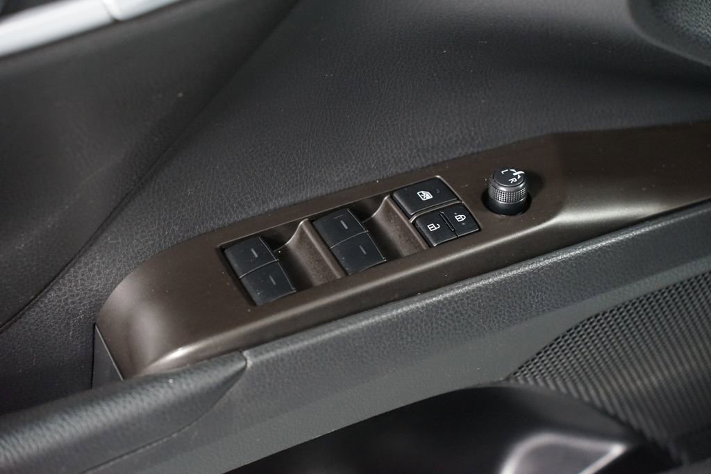 Used 2023 Toyota Camry SE FWD image 29