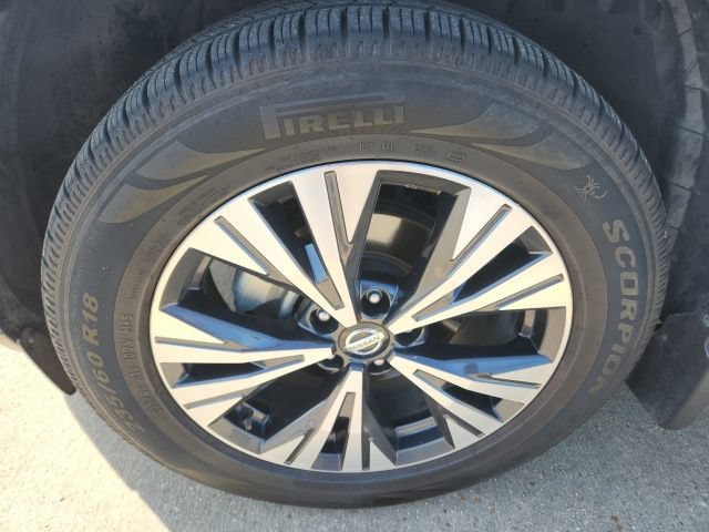 Used 2021 Nissan Rogue SV FWD image 12