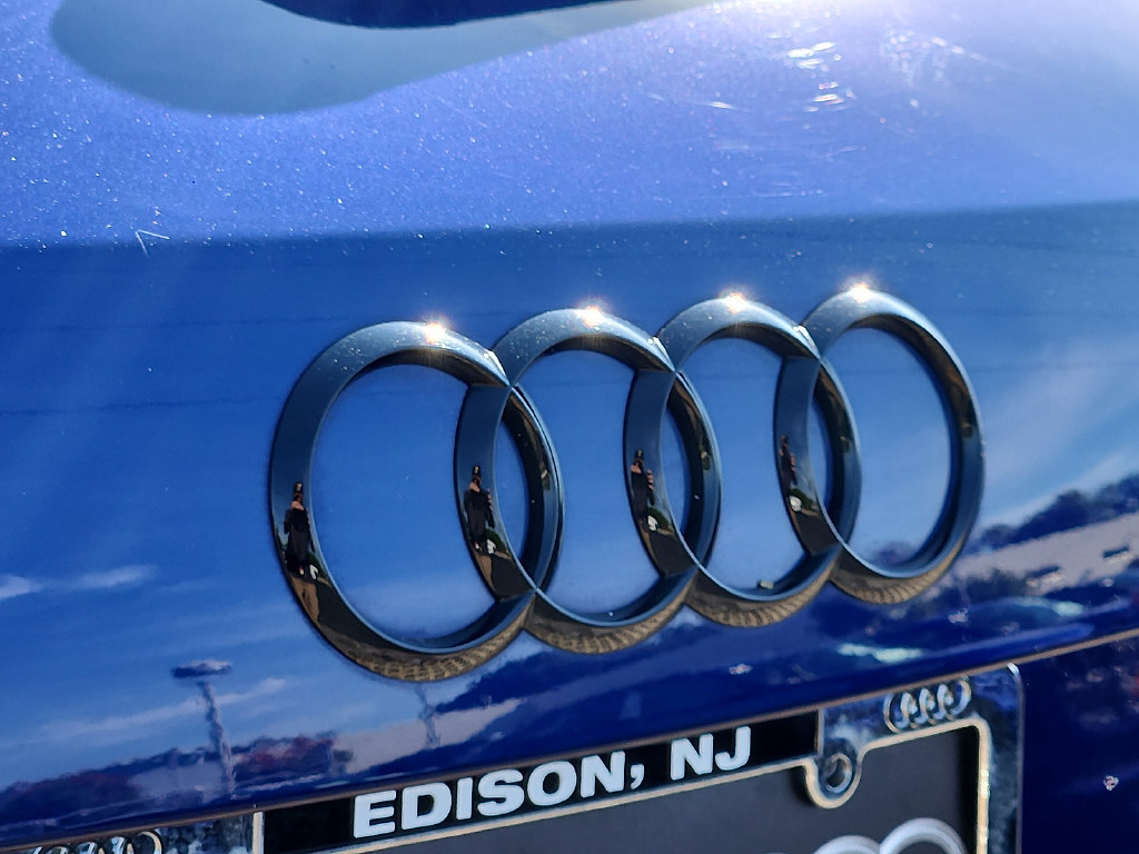 Certified 2025 Audi Q3 2.0T Premium w/ Convenience Package AWD/4WD image 30
