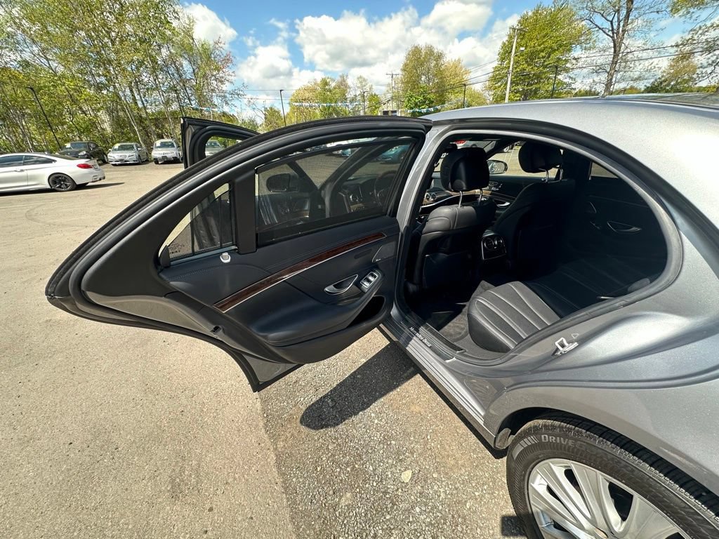 Used 2015 Mercedes-Benz S 550 4MATIC Sedan image 23