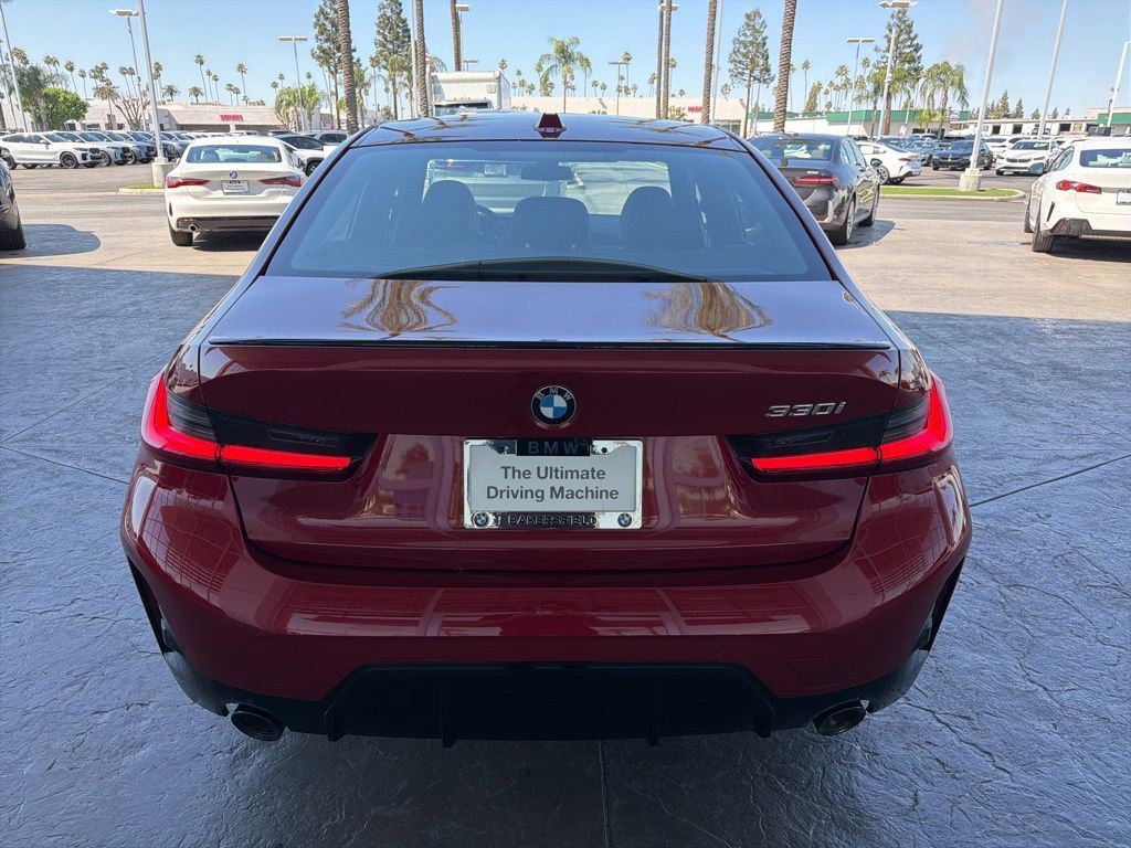 New 2026 BMW 330i Sedan w/ M Sport Package image 4