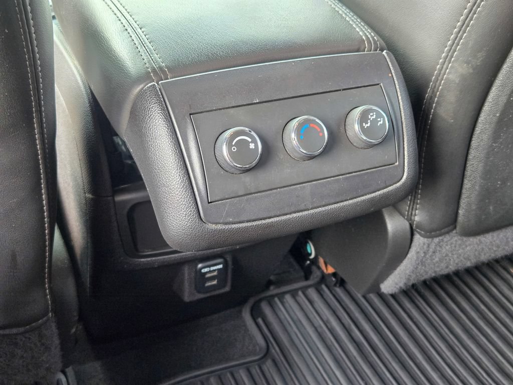 Used 2015 Buick Enclave Leather FWD image 29
