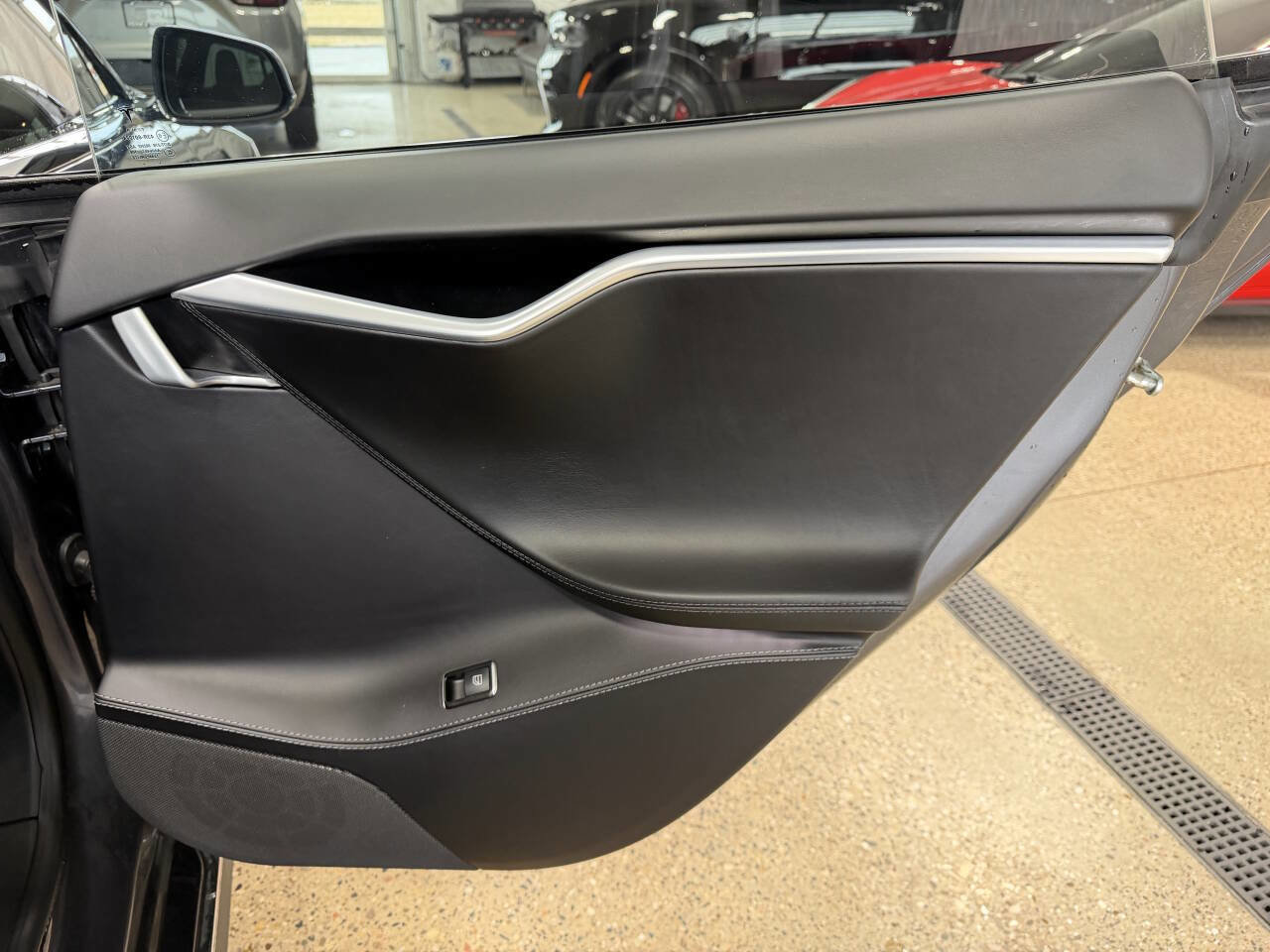 Used 2016 Tesla Model S 90D image 33