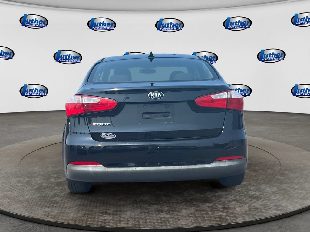 Used 2016 Kia Forte LX FWD image 4