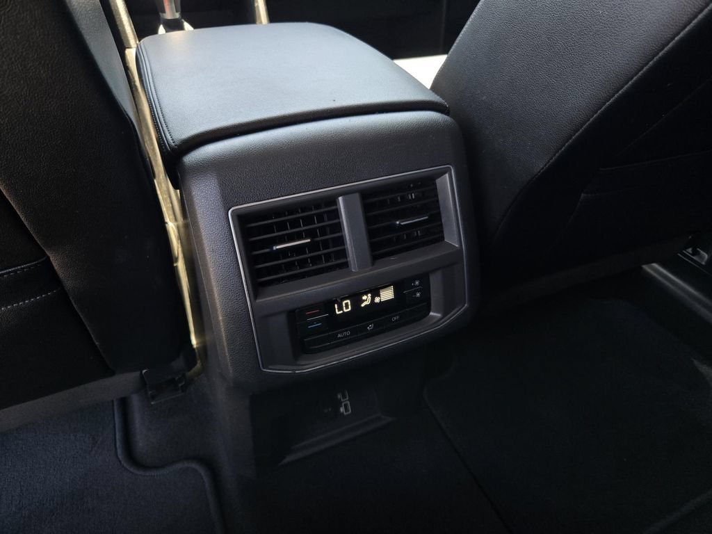 Used 2019 Volkswagen Atlas SE w/ Towing Package FWD image 15