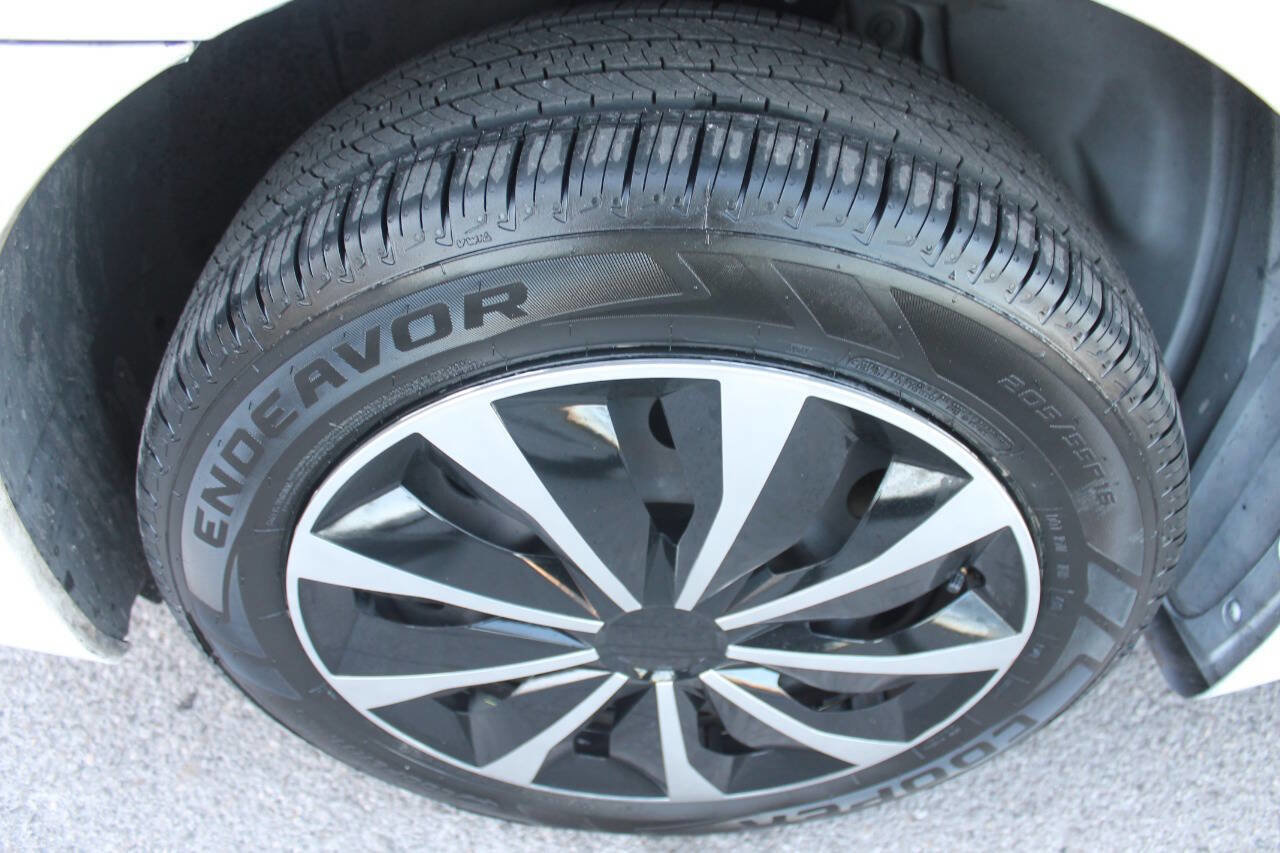 Used 2019 Nissan Sentra S FWD image 12