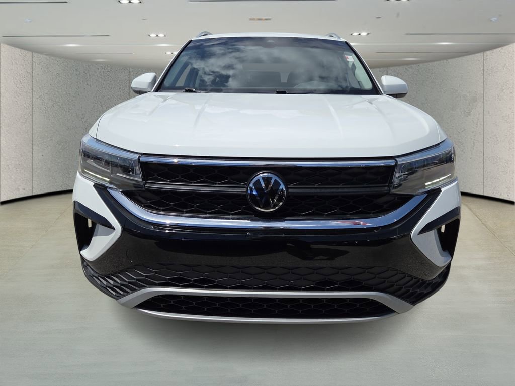 Used 2023 Volkswagen Taos SE image 8