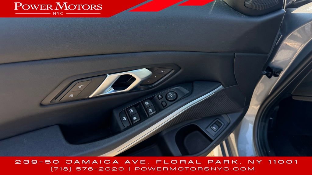 Used 2024 BMW 330i xDrive Sedan w/ Convenience Package image 27