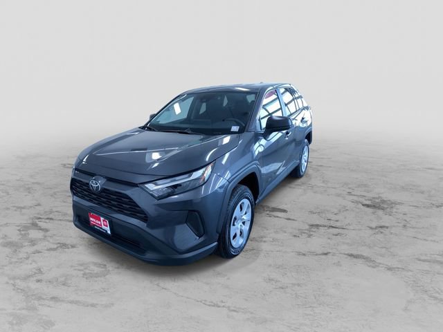 Used 2025 Toyota RAV4 LE image 5