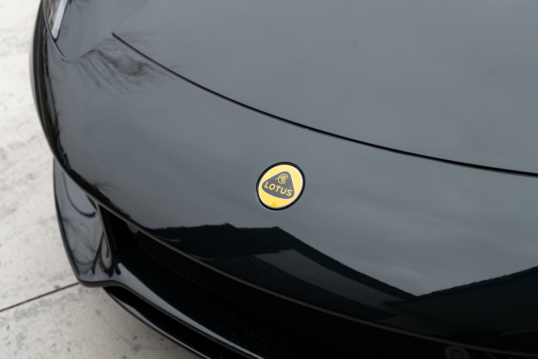 Used 2025 Lotus Emira image 15