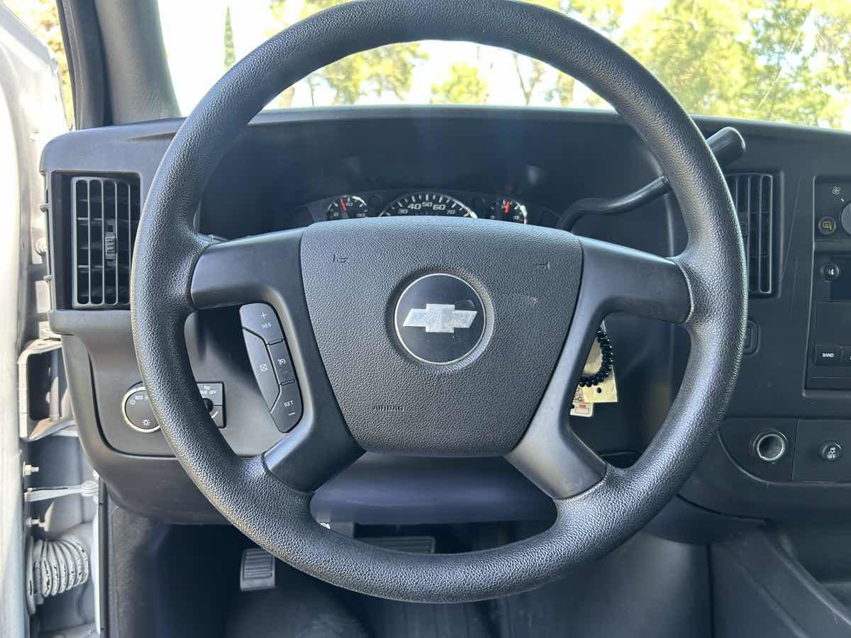 Used 2013 Chevrolet Express 1500 w/ Power Package image 9