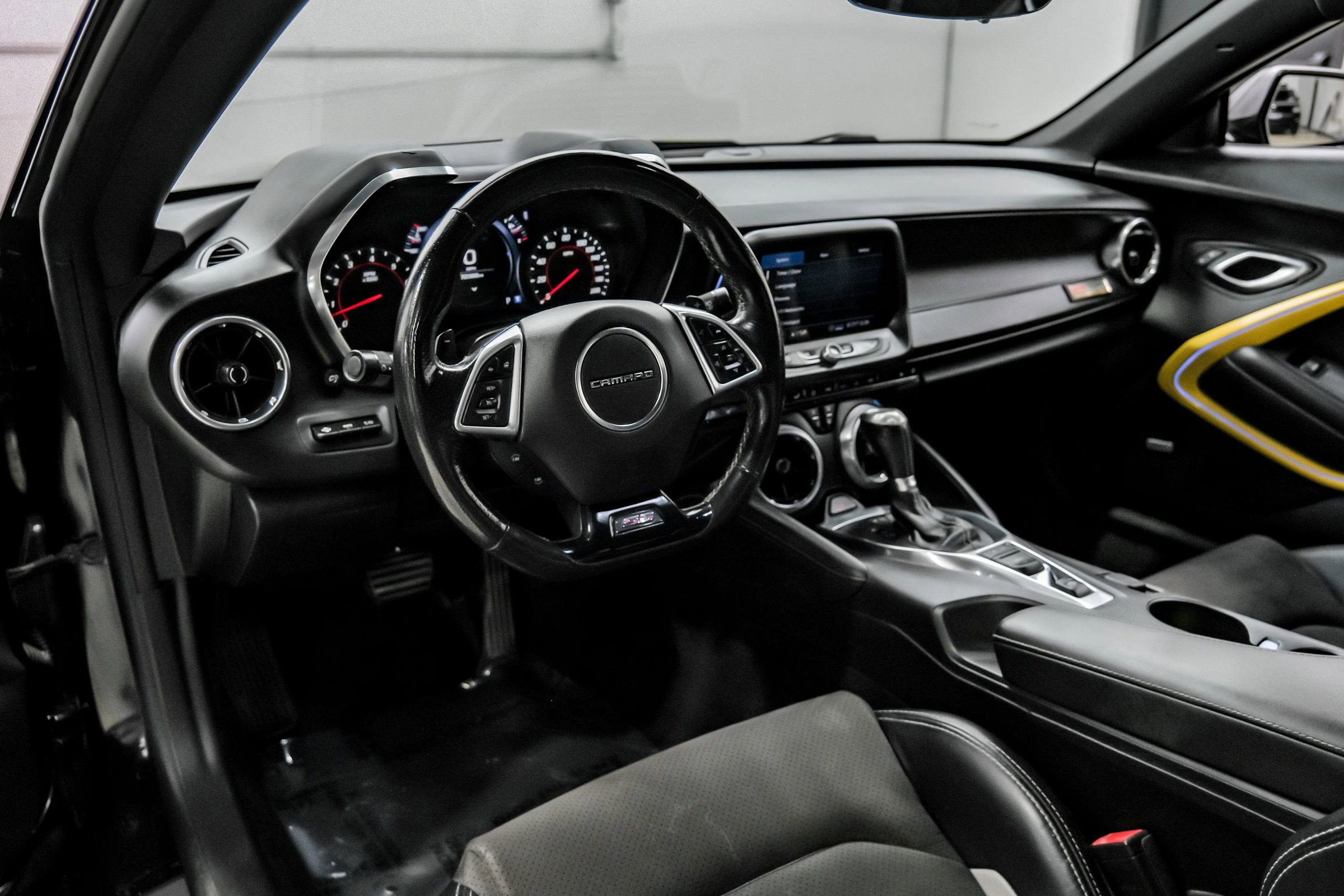 Used 2020 Chevrolet Camaro SS RWD image 18