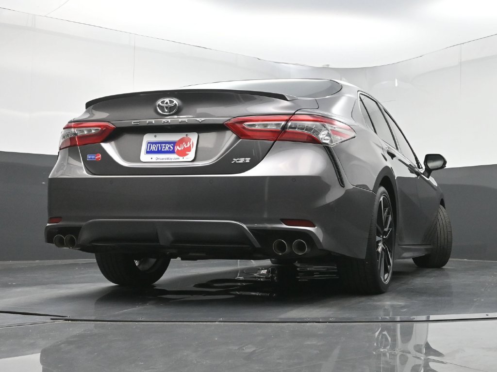 Used 2018 Toyota Camry XSE FWD image 26