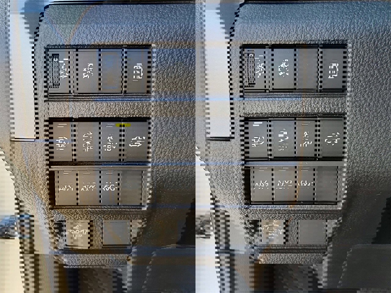 New 2025 Toyota Tacoma TRD Off-Road image 30